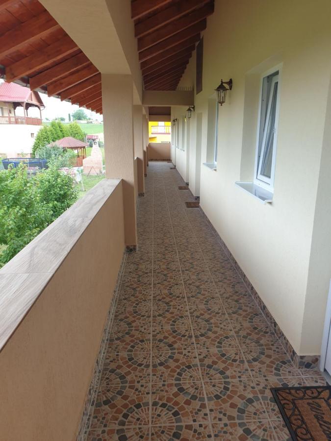 Casa Corina Hotell Turda Eksteriør bilde