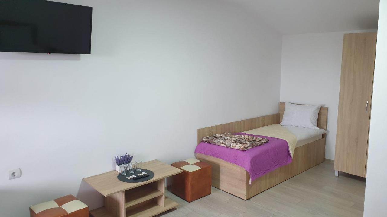 Casa Corina Hotell Turda Eksteriør bilde
