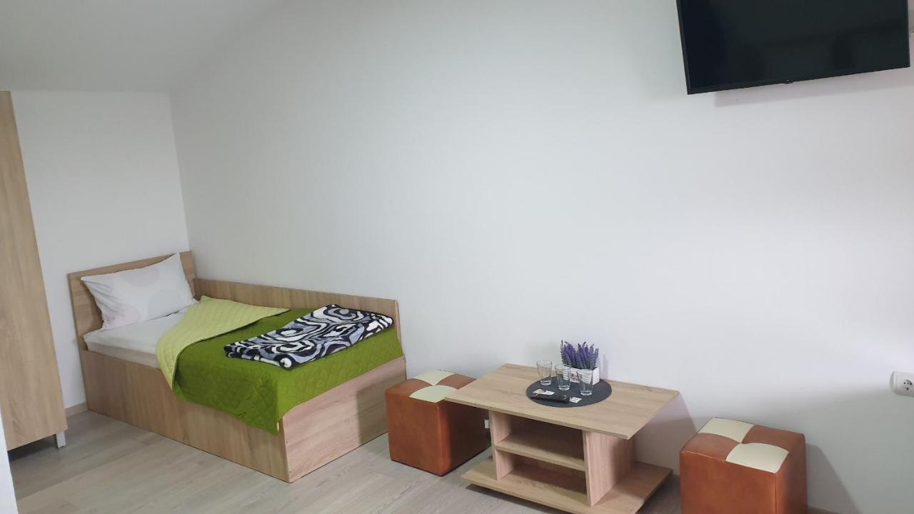 Casa Corina Hotell Turda Eksteriør bilde